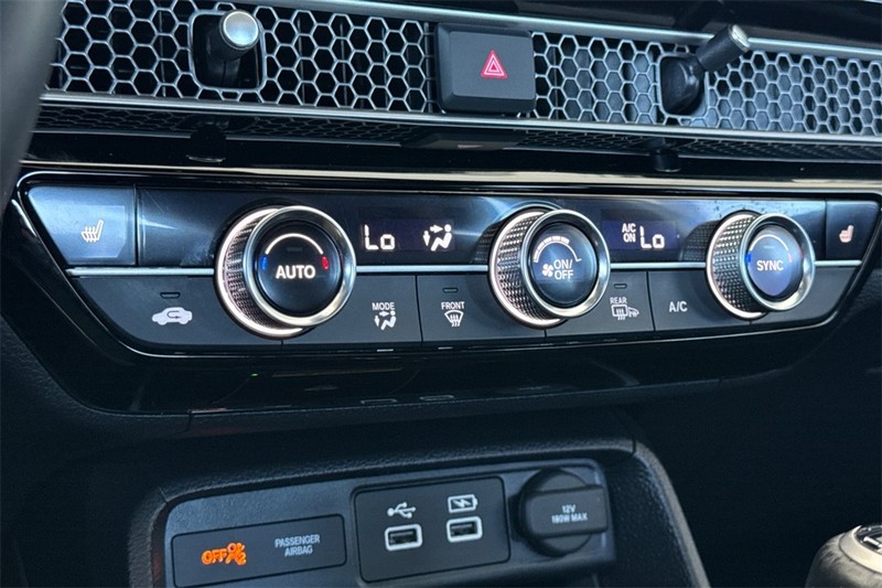 Honda Civic Hatchback Vehicle Full-screen Gallery Image 20