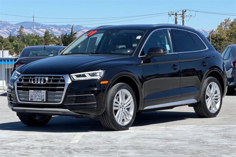 Audi Q5 Vehicle Full-screen Gallery Image 07