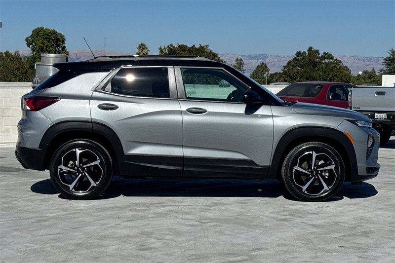 Chevrolet Trailblazer Vehicle Full-screen Gallery Image 02