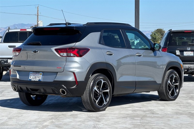 Chevrolet Trailblazer Vehicle Full-screen Gallery Image 03