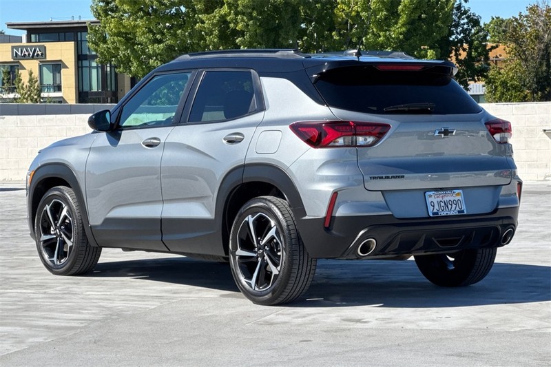 Chevrolet Trailblazer Vehicle Full-screen Gallery Image 05