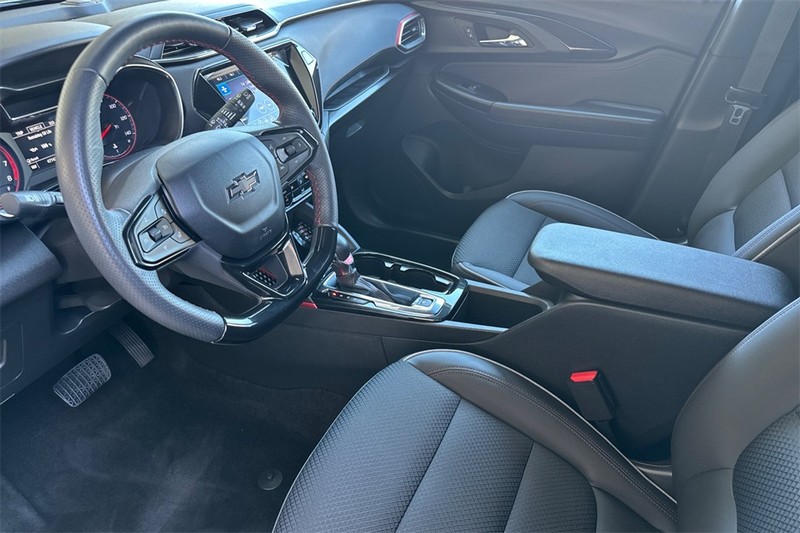 Chevrolet Trailblazer Vehicle Full-screen Gallery Image 09