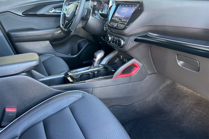 Chevrolet Trailblazer Vehicle Full-screen Gallery Image 15