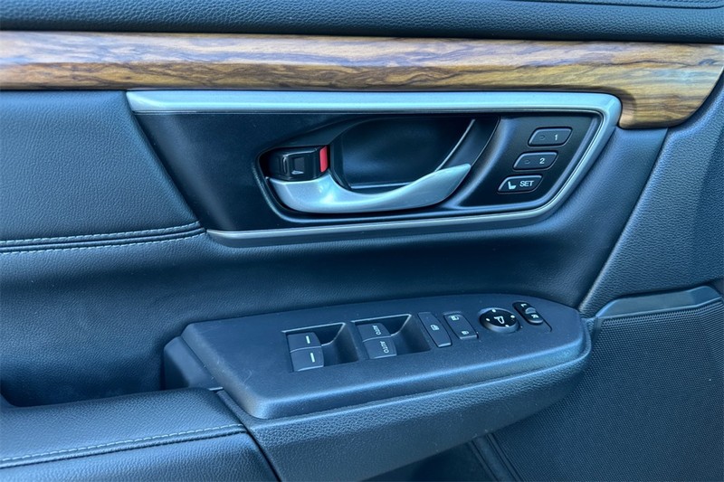 Honda CR-V Vehicle Full-screen Gallery Image 10