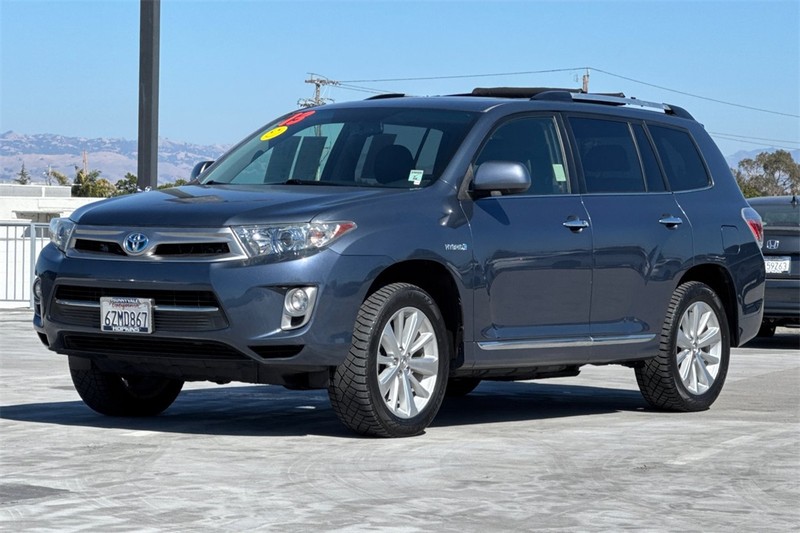 Toyota Highlander Hybrid Vehicle Full-screen Gallery Image 07