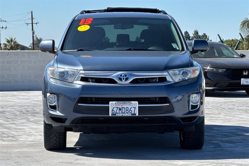 Toyota Highlander Hybrid Vehicle Full-screen Gallery Image 08