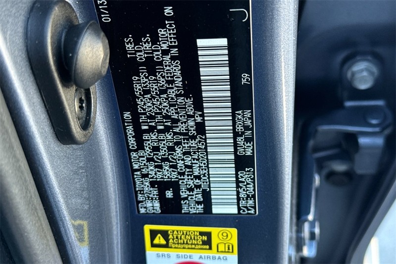 Toyota Highlander Hybrid Vehicle Full-screen Gallery Image 29
