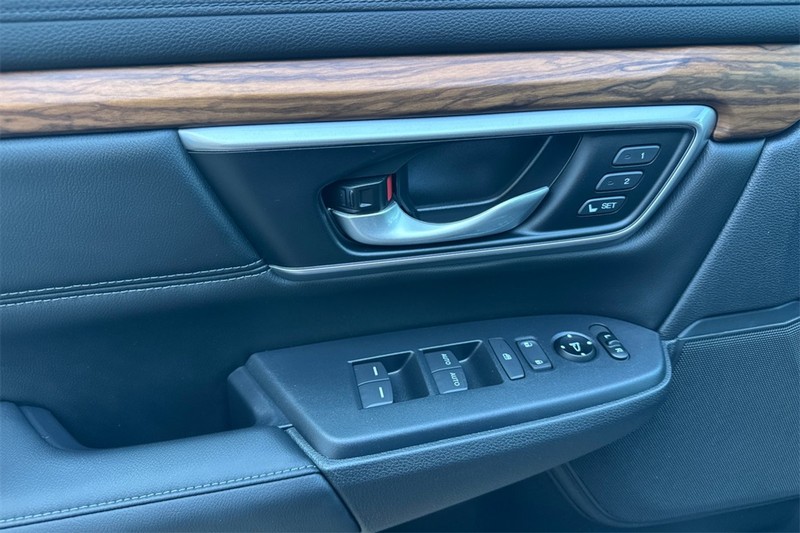 Honda CR-V Vehicle Full-screen Gallery Image 10