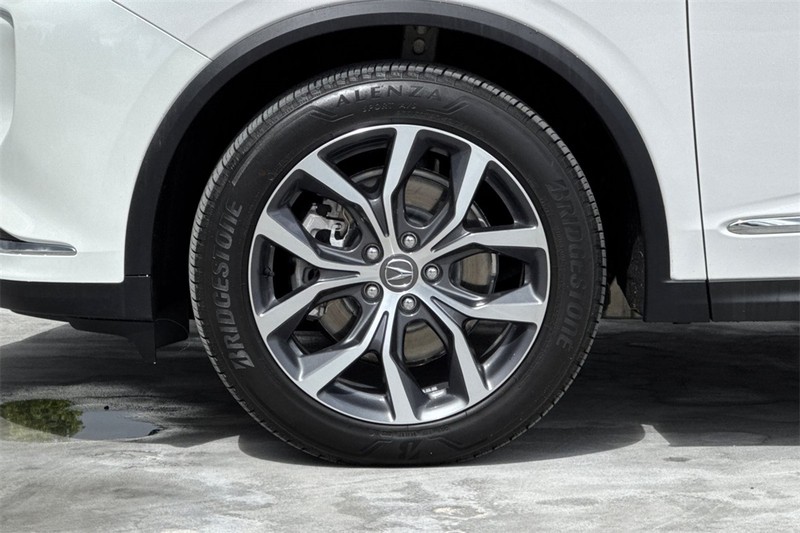 Acura MDX Vehicle Full-screen Gallery Image 27