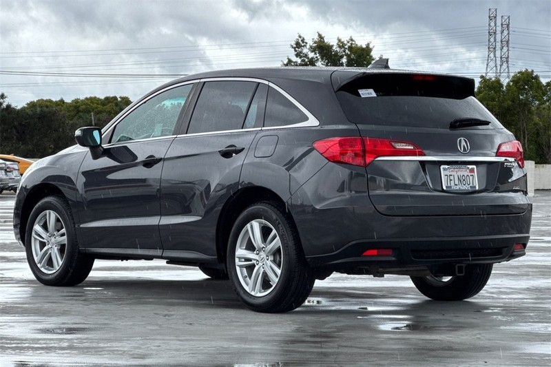 Acura RDX Vehicle Full-screen Gallery Image 05