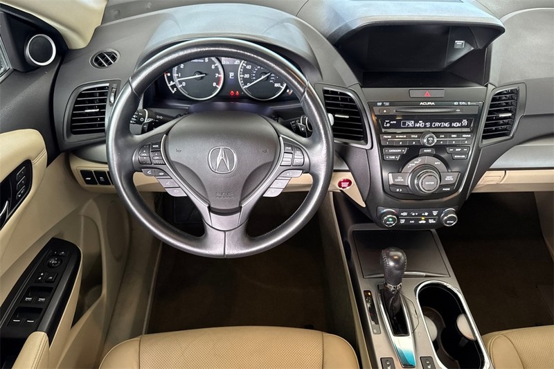 Acura RDX Vehicle Full-screen Gallery Image 13