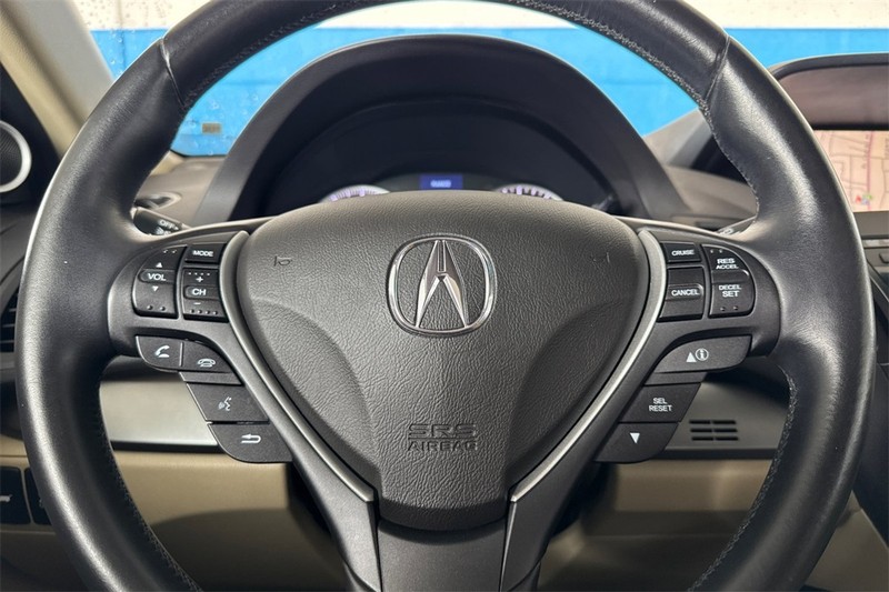 Acura RDX Vehicle Full-screen Gallery Image 23