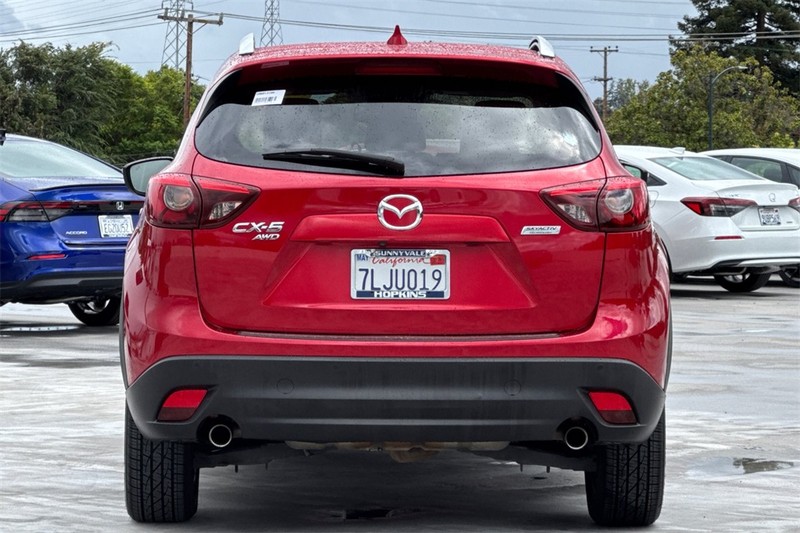 Mazda CX-5 Vehicle Full-screen Gallery Image 04