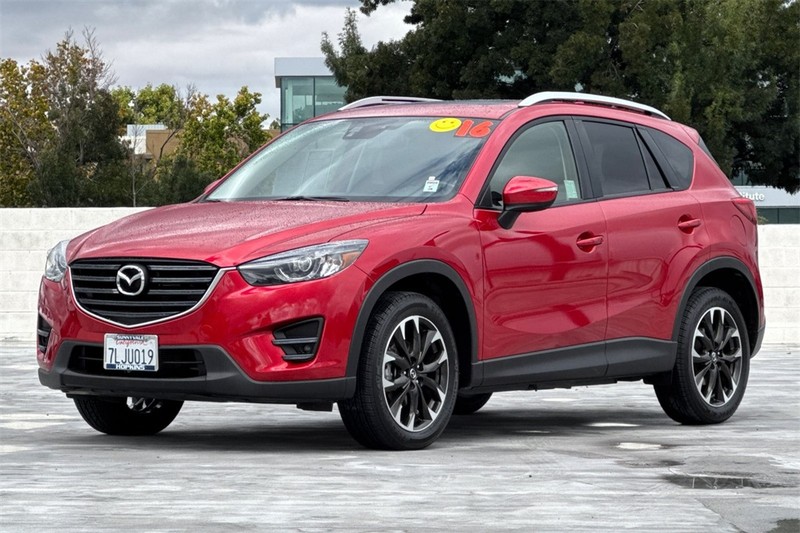 Mazda CX-5 Vehicle Full-screen Gallery Image 07