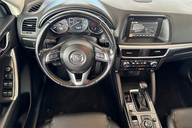 Mazda CX-5 Vehicle Full-screen Gallery Image 13