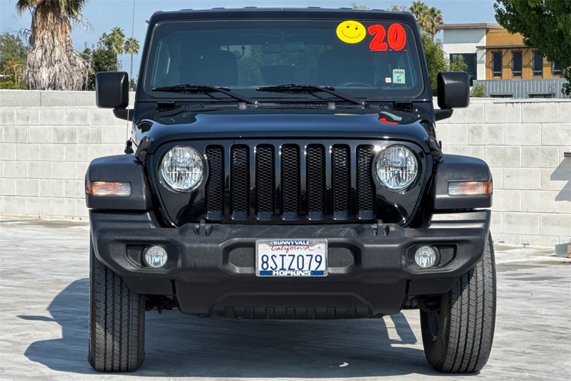 Jeep Wrangler Unlimited Vehicle Full-screen Gallery Image 08