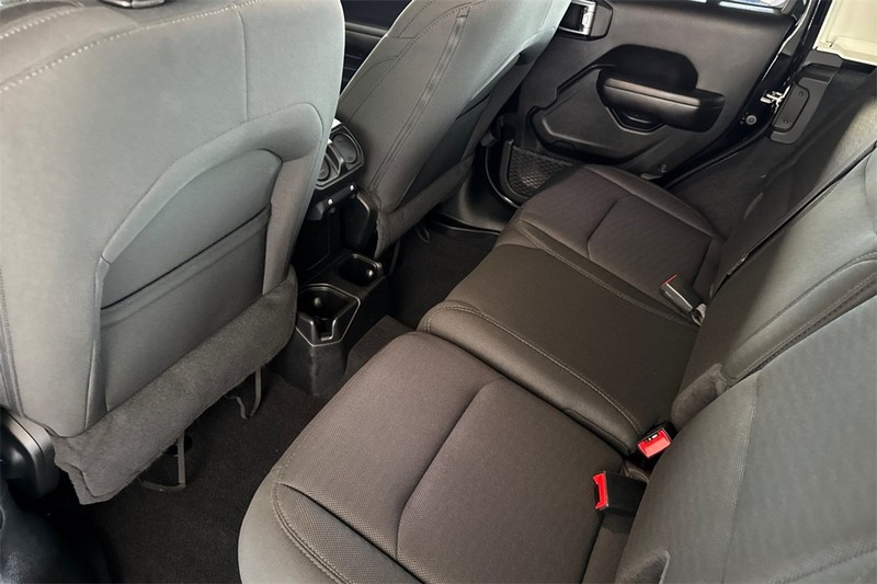 Jeep Wrangler Unlimited Vehicle Full-screen Gallery Image 11