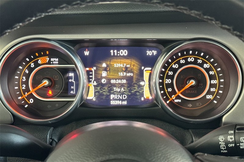 Jeep Wrangler Unlimited Vehicle Full-screen Gallery Image 23