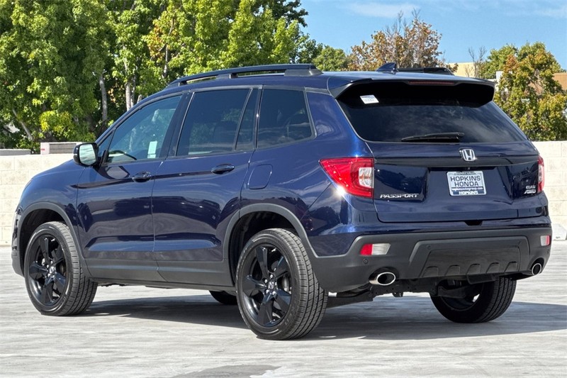 Honda Passport Vehicle Full-screen Gallery Image 05