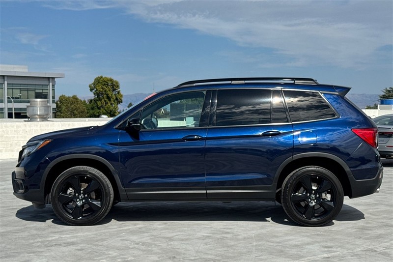 Honda Passport Vehicle Full-screen Gallery Image 06