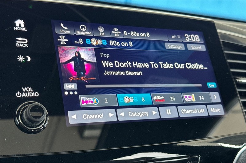 Honda Passport Vehicle Full-screen Gallery Image 17