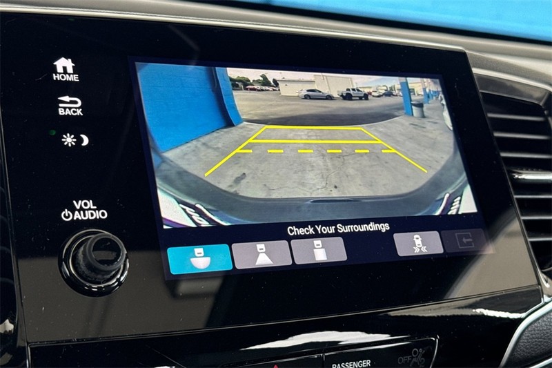 Honda Passport Vehicle Full-screen Gallery Image 19