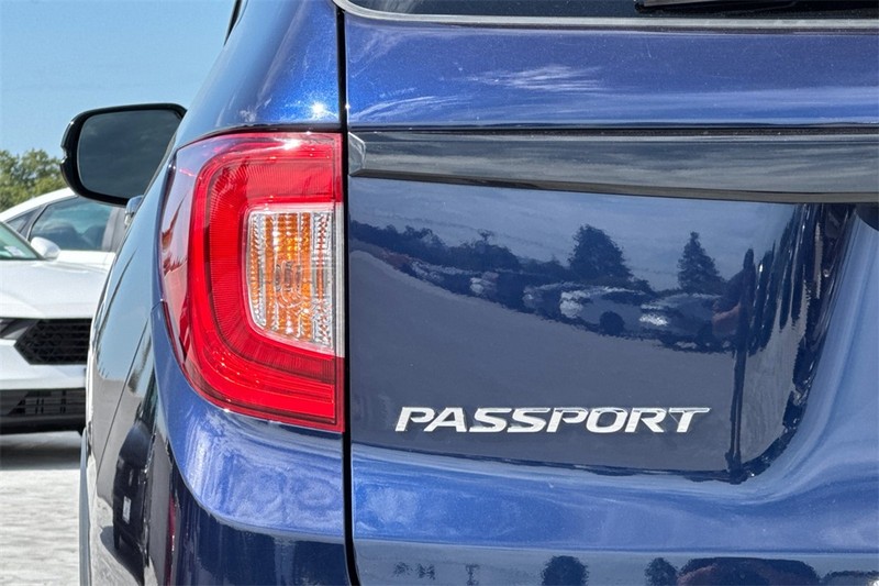 Honda Passport Vehicle Full-screen Gallery Image 27