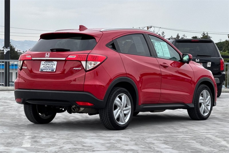 Honda HR-V Vehicle Full-screen Gallery Image 03