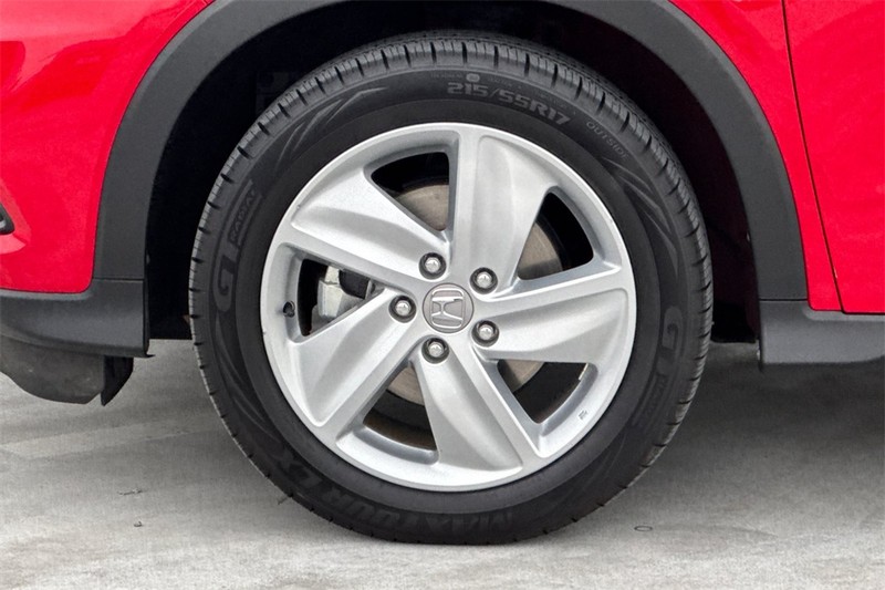 Honda HR-V Vehicle Full-screen Gallery Image 25