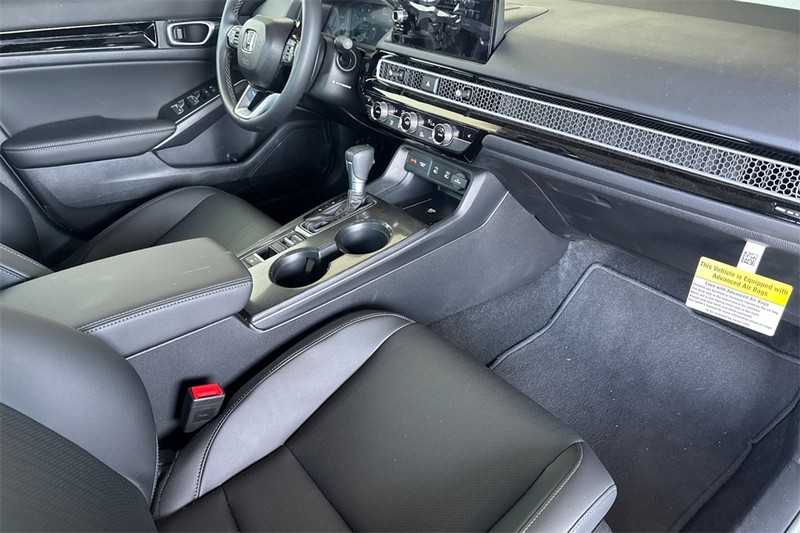 Honda Civic Sedan Hybrid Vehicle Full-screen Gallery Image 14