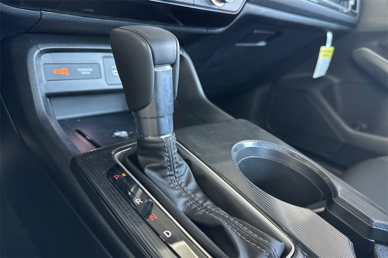 Honda Civic Sedan Hybrid Vehicle Full-screen Gallery Image 19