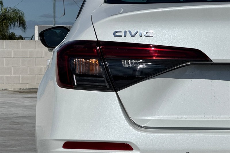 Honda Civic Sedan Hybrid Vehicle Full-screen Gallery Image 25