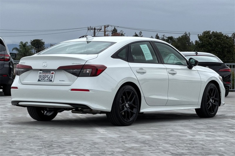 Honda Civic Sedan Hybrid Vehicle Full-screen Gallery Image 03