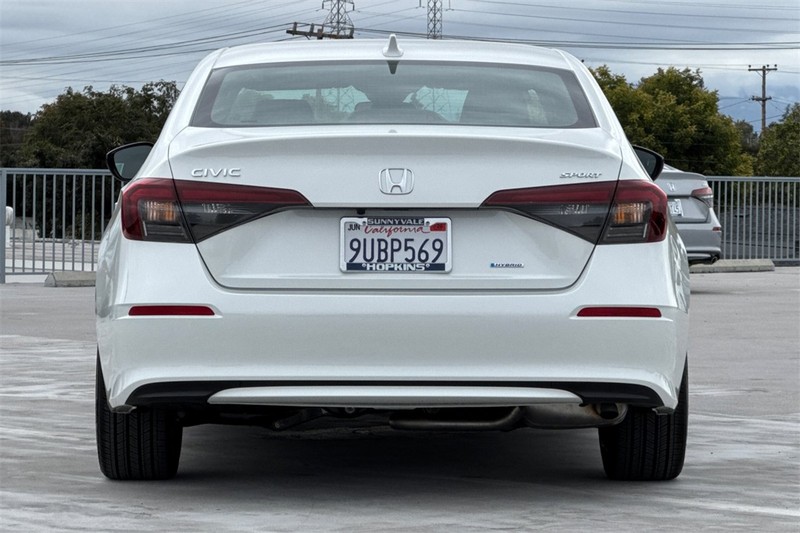 Honda Civic Sedan Hybrid Vehicle Full-screen Gallery Image 04