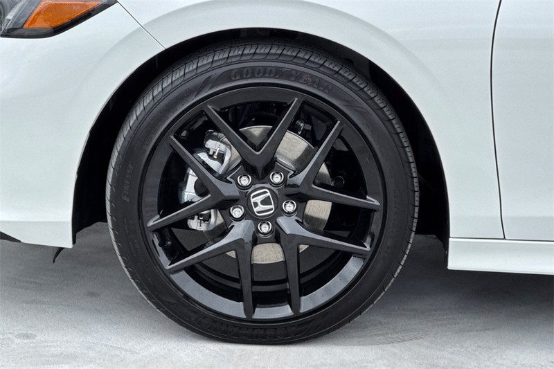 Honda Civic Sedan Hybrid Vehicle Full-screen Gallery Image 24