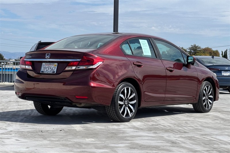 Honda Civic Sedan Vehicle Full-screen Gallery Image 03