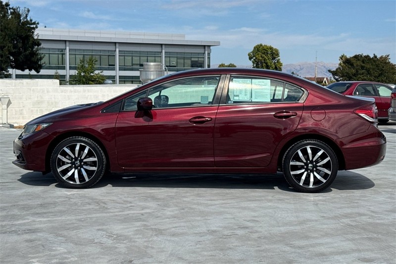 Honda Civic Sedan Vehicle Full-screen Gallery Image 06