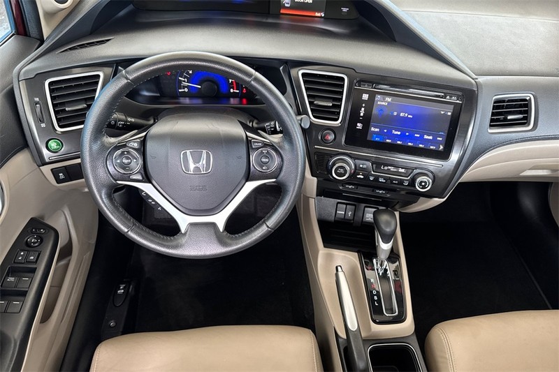 Honda Civic Sedan Vehicle Full-screen Gallery Image 13