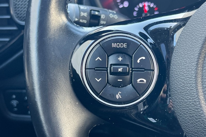 Kia Soul Vehicle Full-screen Gallery Image 33