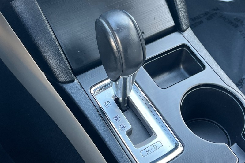 Subaru Outback Vehicle Full-screen Gallery Image 31