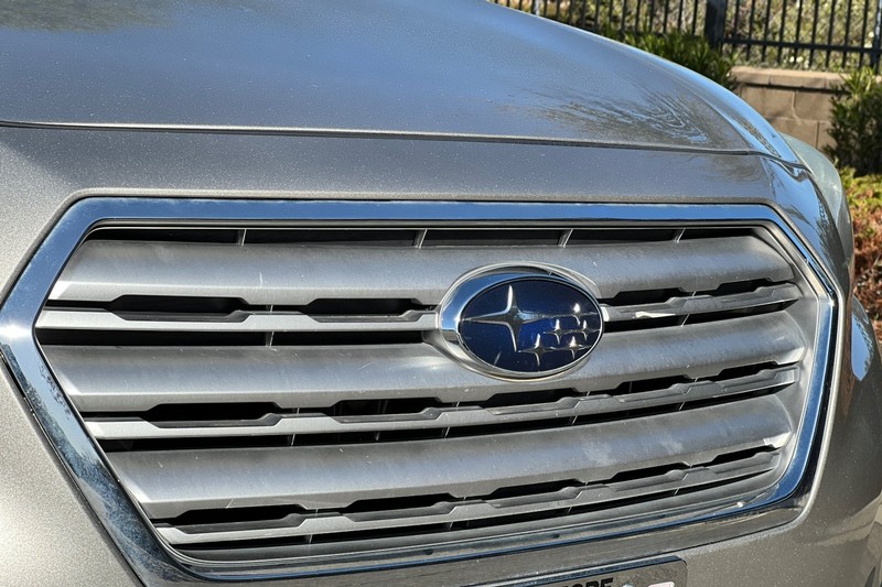Subaru Outback Vehicle Full-screen Gallery Image 47