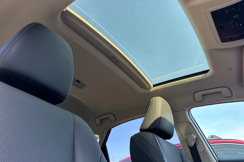 Lexus NX Vehicle Full-screen Gallery Image 20
