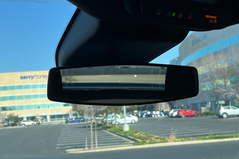 Chevrolet Silverado EV Vehicle Full-screen Gallery Image 25