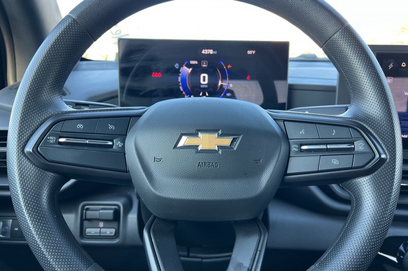 Chevrolet Silverado EV Vehicle Full-screen Gallery Image 34