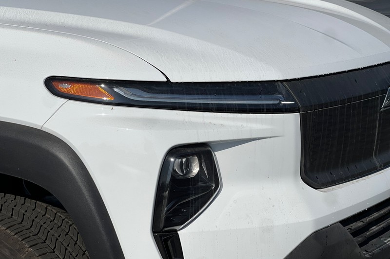 Chevrolet Silverado EV Vehicle Full-screen Gallery Image 44