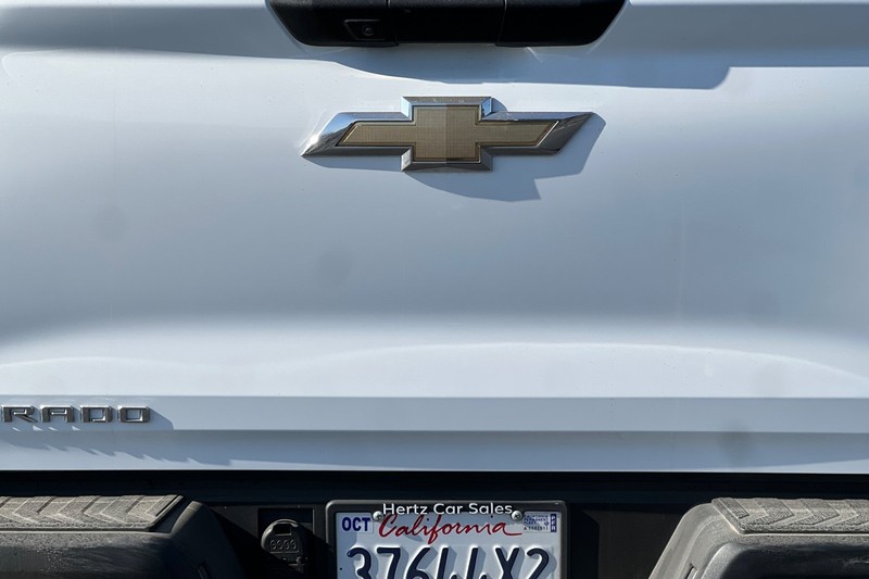Chevrolet Silverado EV Vehicle Full-screen Gallery Image 47