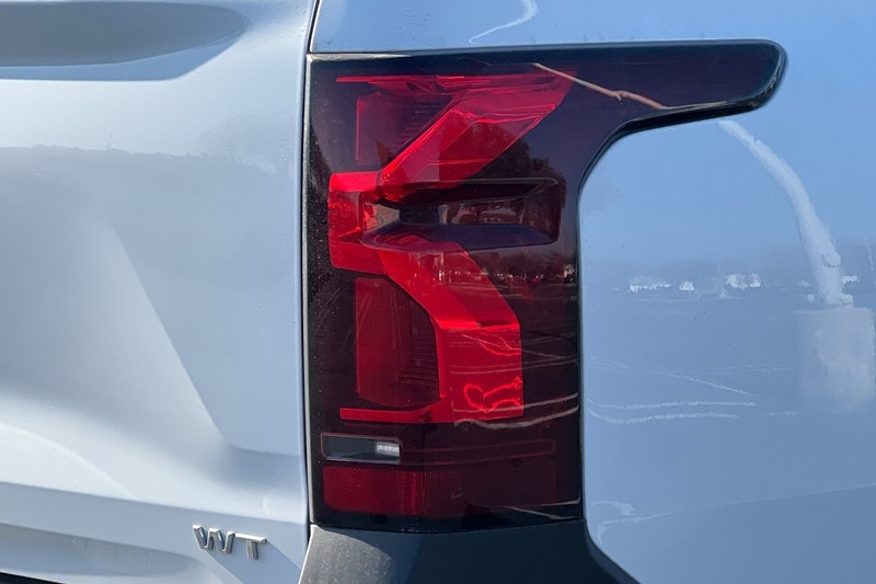 Chevrolet Silverado EV Vehicle Full-screen Gallery Image 48