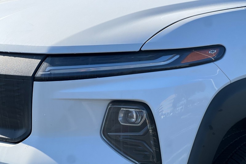 Chevrolet Silverado EV Vehicle Full-screen Gallery Image 50