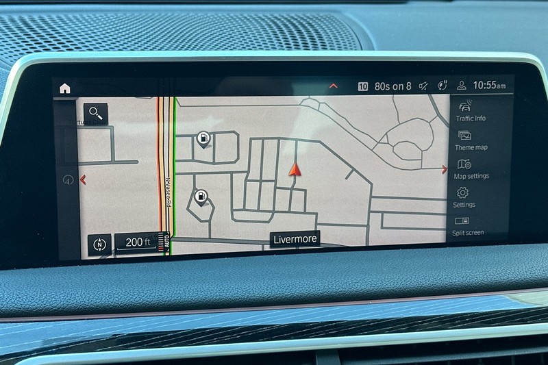BMW 7 Series Vehicle Full-screen Gallery Image 42