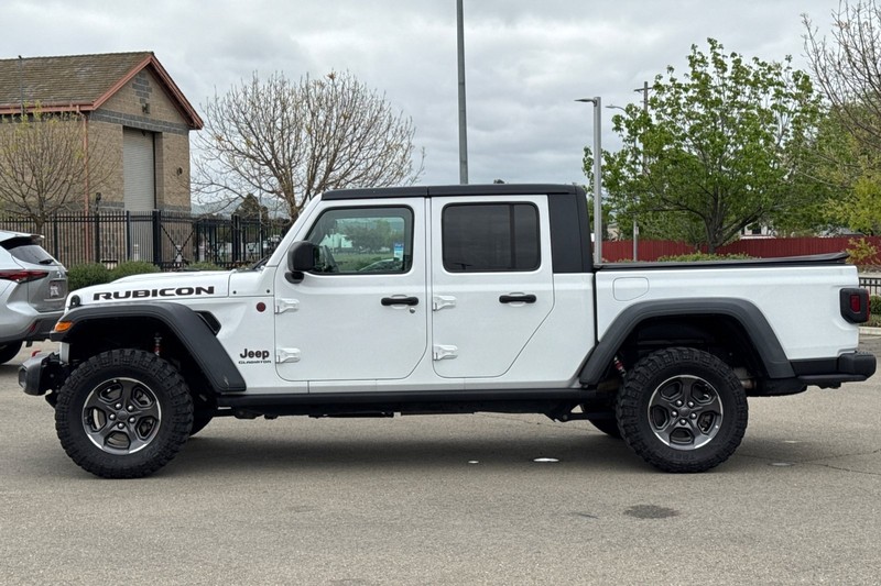 Jeep Gladiator Vehicle Full-screen Gallery Image 07